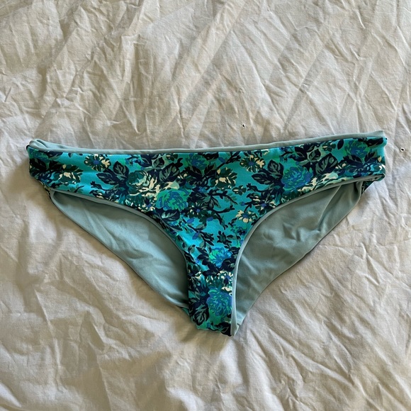 Maaji Reversible Bikini Bottoms - Picture 4 of 5